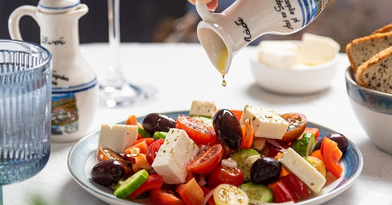Salade de quinoa aux légumes rôtis et feta : le plat sain qui régale