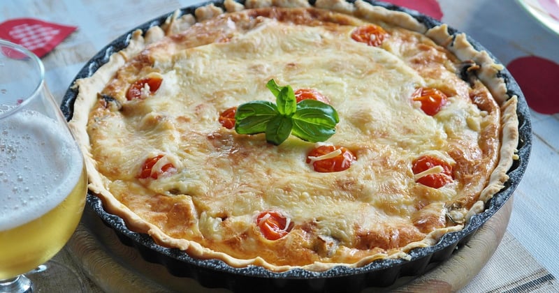 Quiche lorraine facile avec pâte brisée maison : la recette inratable