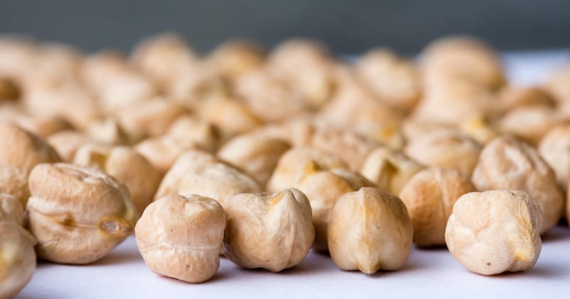 Recette de houmous maison crémeux aux pois chiches, l'astuce du chef